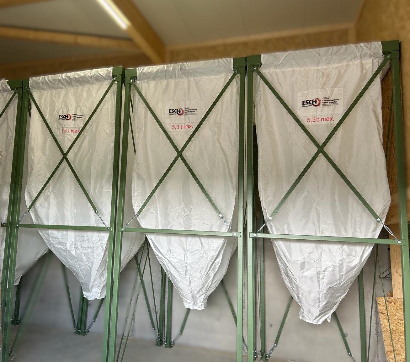 1 Pferde Futterlagerung